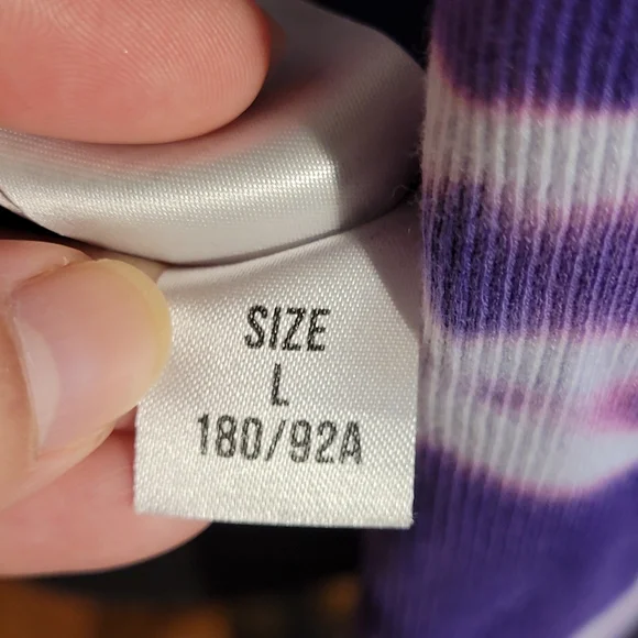 Diesel Early 2000s Y2K Purple Tie Dye Turtleneck w/ Back Piercing Detail Size L - Picture 14 of 15